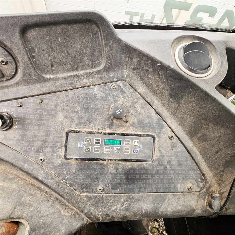 Chargeuse sur pneus JCB 437HT T4: photos 18