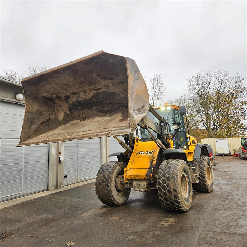 Chargeuse sur pneus JCB 437HT T4: photos 10