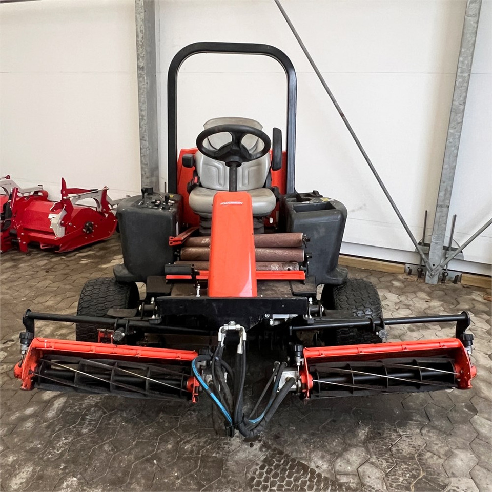 Jacobsen AR3 - Motofaucheuse: photos 2 Jacobsen AR3 - Motofaucheuse: photos 2
