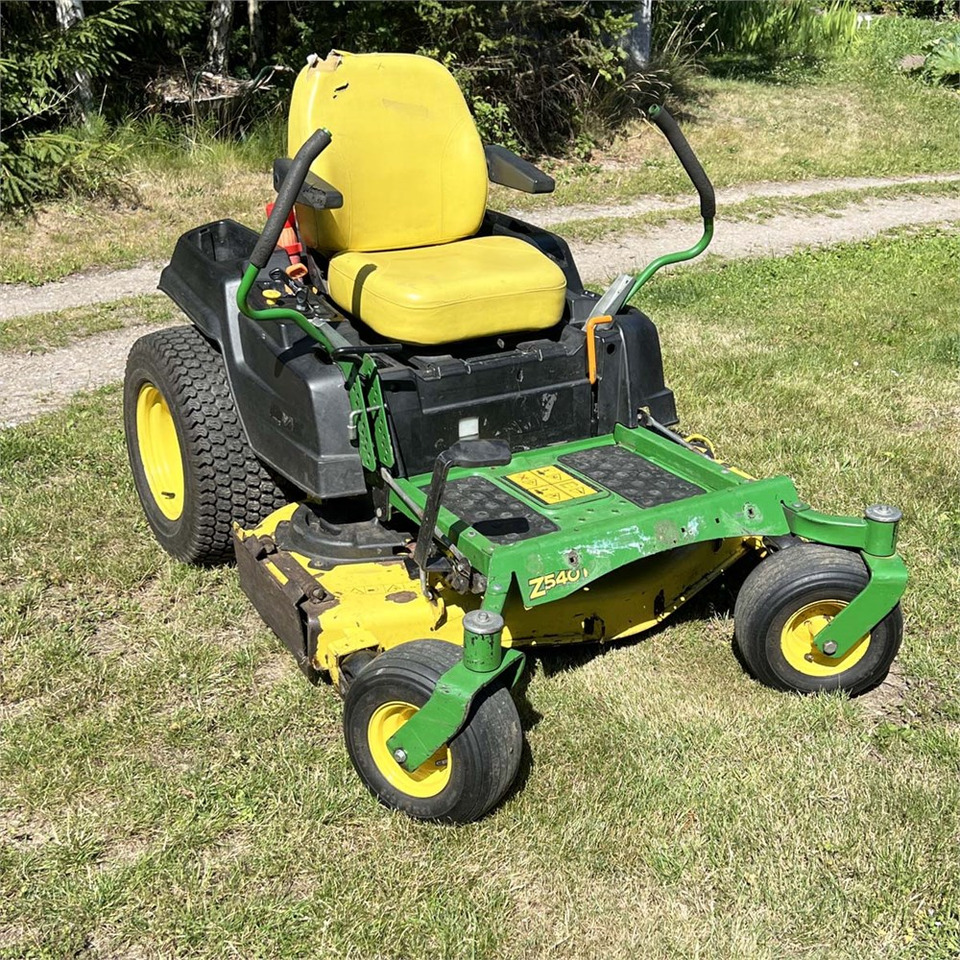John Deere Z540 R - Motofaucheuse: photos 3 John Deere Z540 R - Motofaucheuse: photos 3