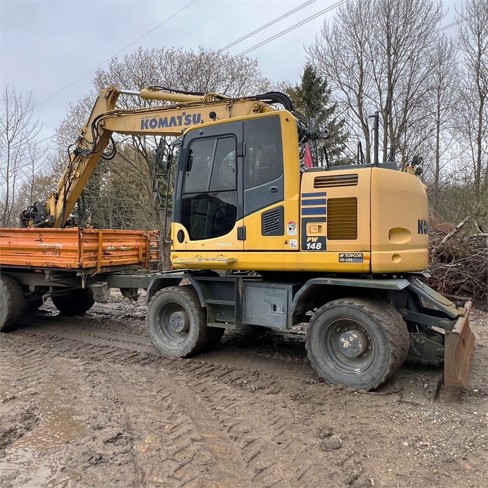 Komatsu PW148-10 - Pelle sur pneus: photos 2 Komatsu PW148-10 - Pelle sur pneus: photos 2