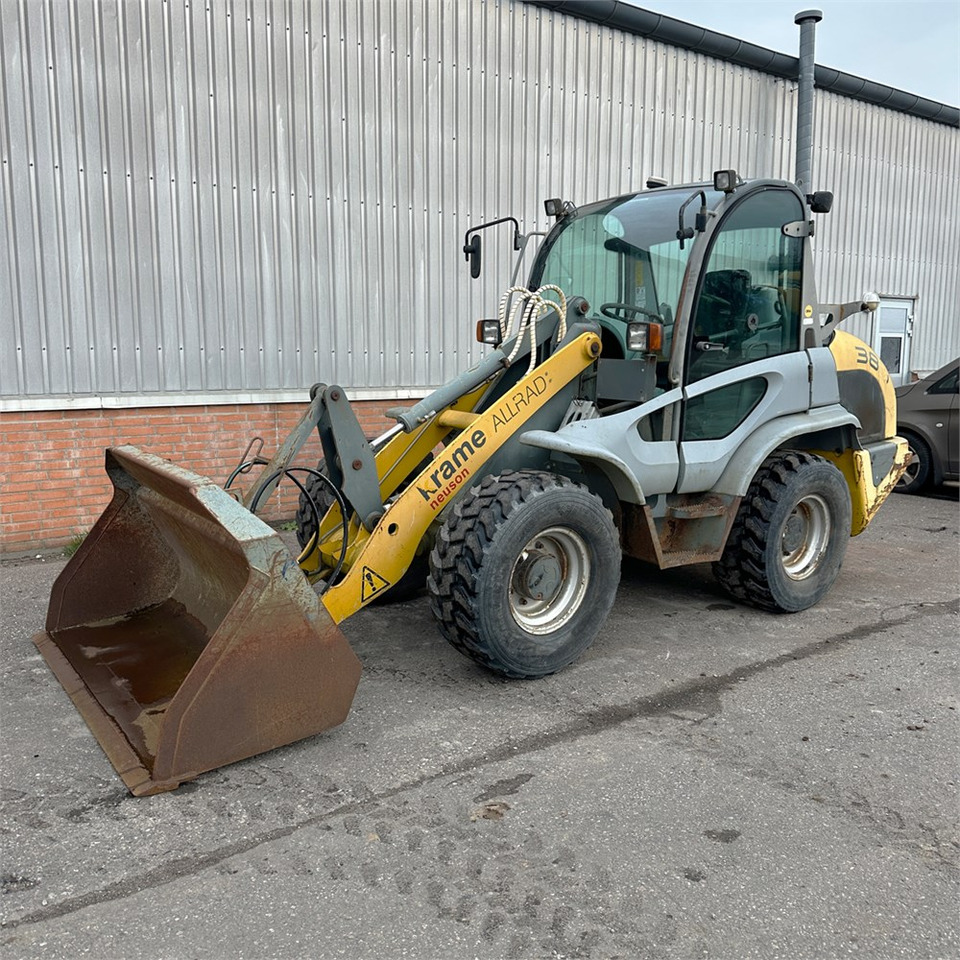 Kramer 380 - Chargeuse sur pneus: photos 2 Kramer 380 - Chargeuse sur pneus: photos 2