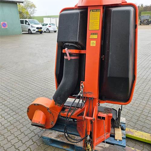 Kubota Græsopsamler - Matériel de jardinage: photos 2 Kubota Græsopsamler - Matériel de jardinage: photos 2