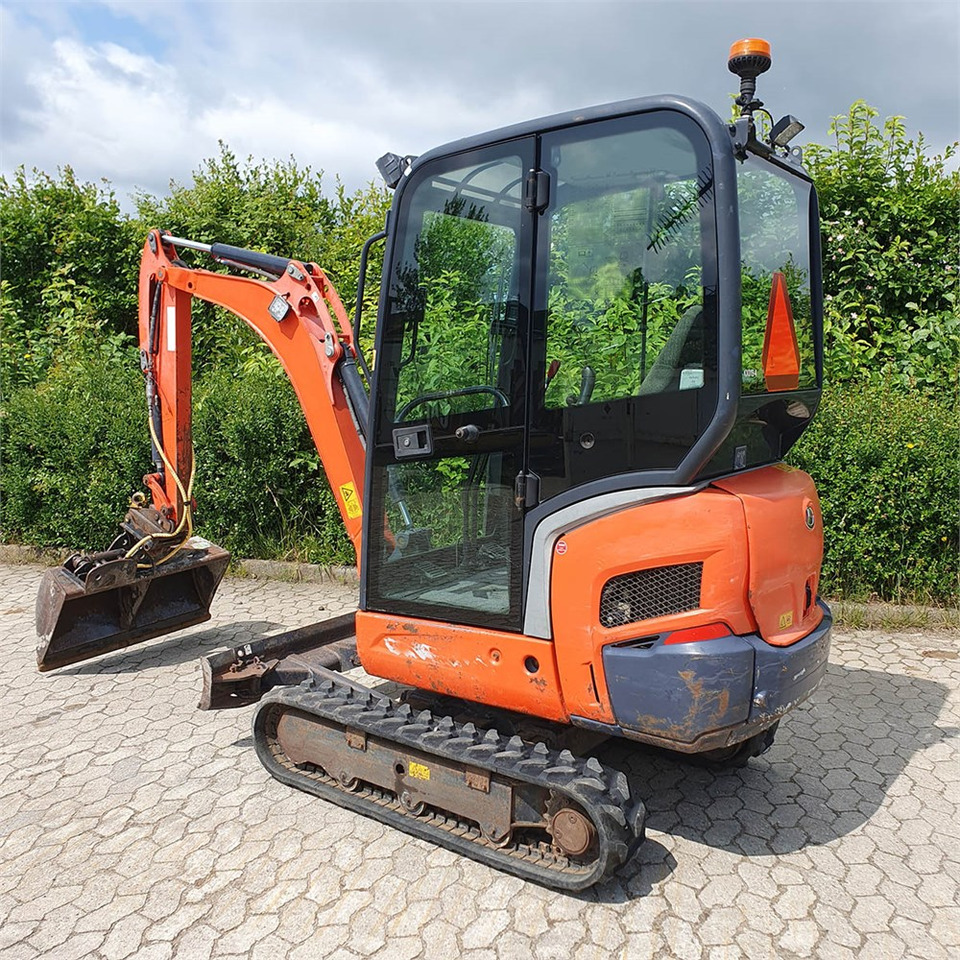 Kubota KX019-4 - Mini pelle: photos 3 Kubota KX019-4 - Mini pelle: photos 3