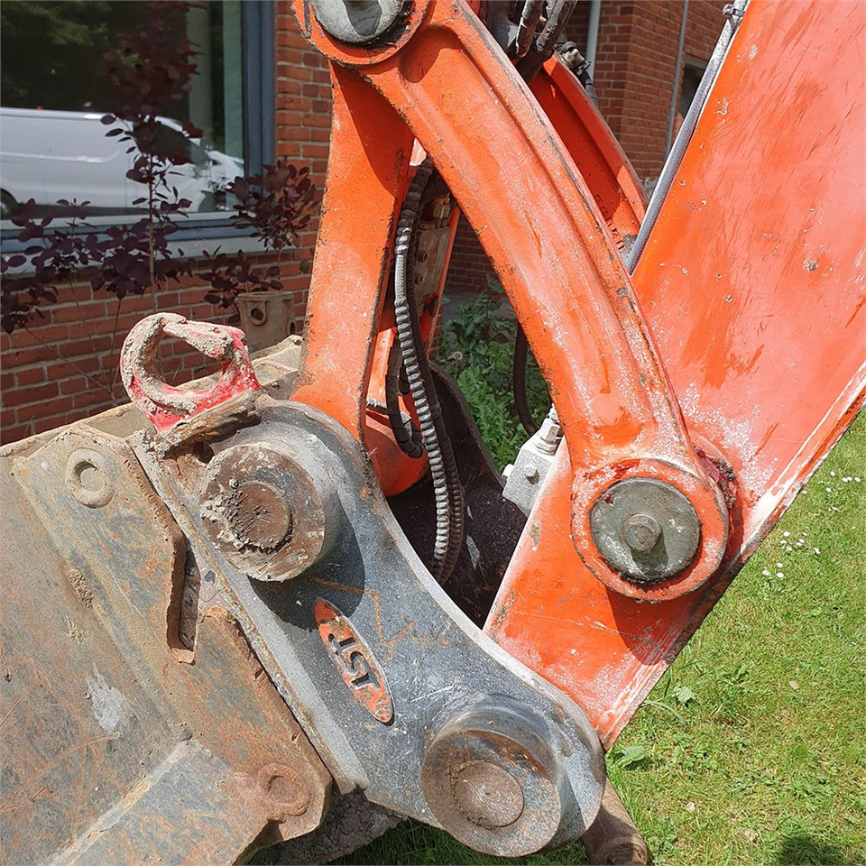 Mini pelle Kubota Kubota KX080-4: photos 10