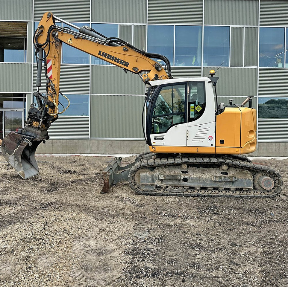 Liebherr R914 Compact Litronic - Mini pelle: photos 2 Liebherr R914 Compact Litronic - Mini pelle: photos 2
