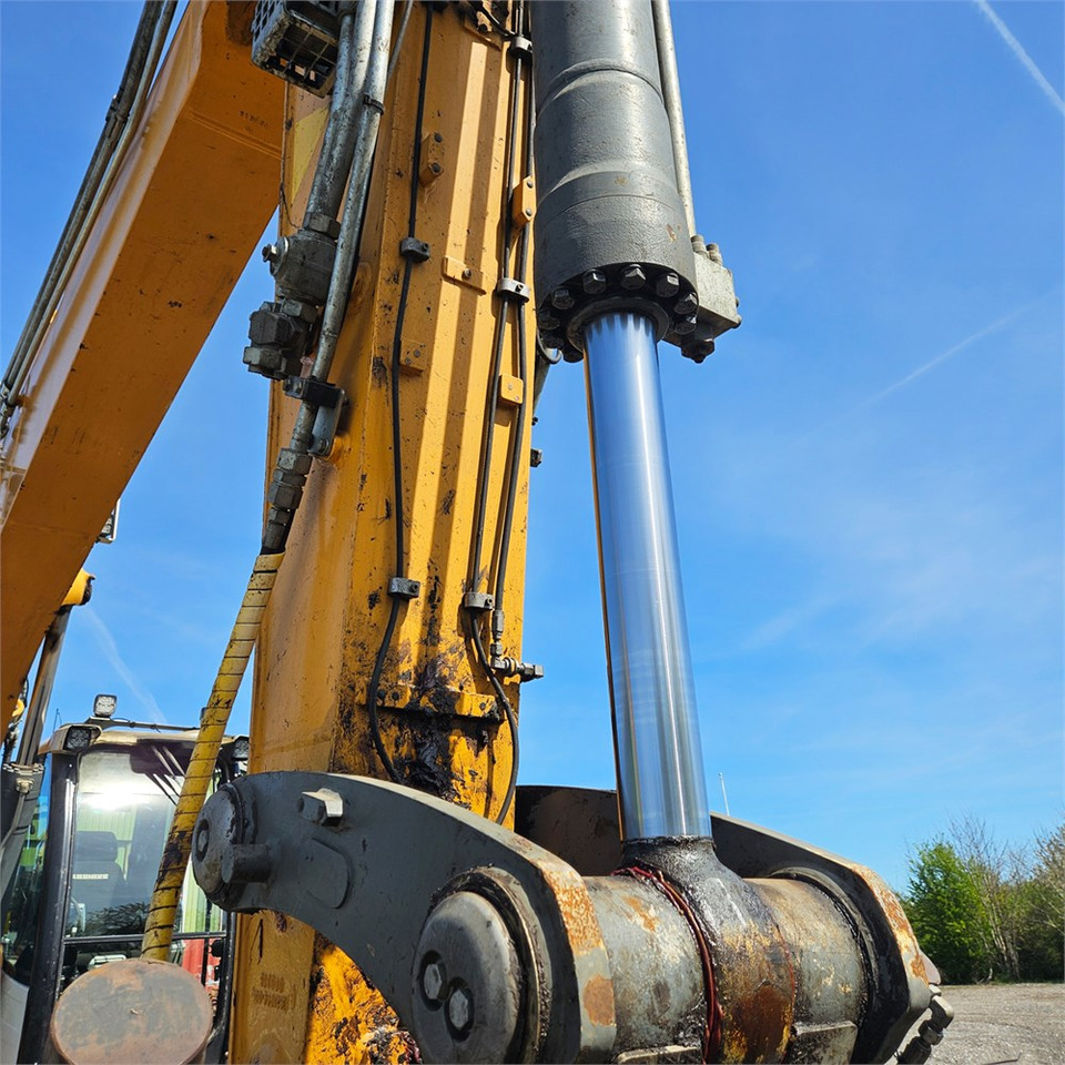Pelle sur chenille Liebherr R926 LC: photos 34