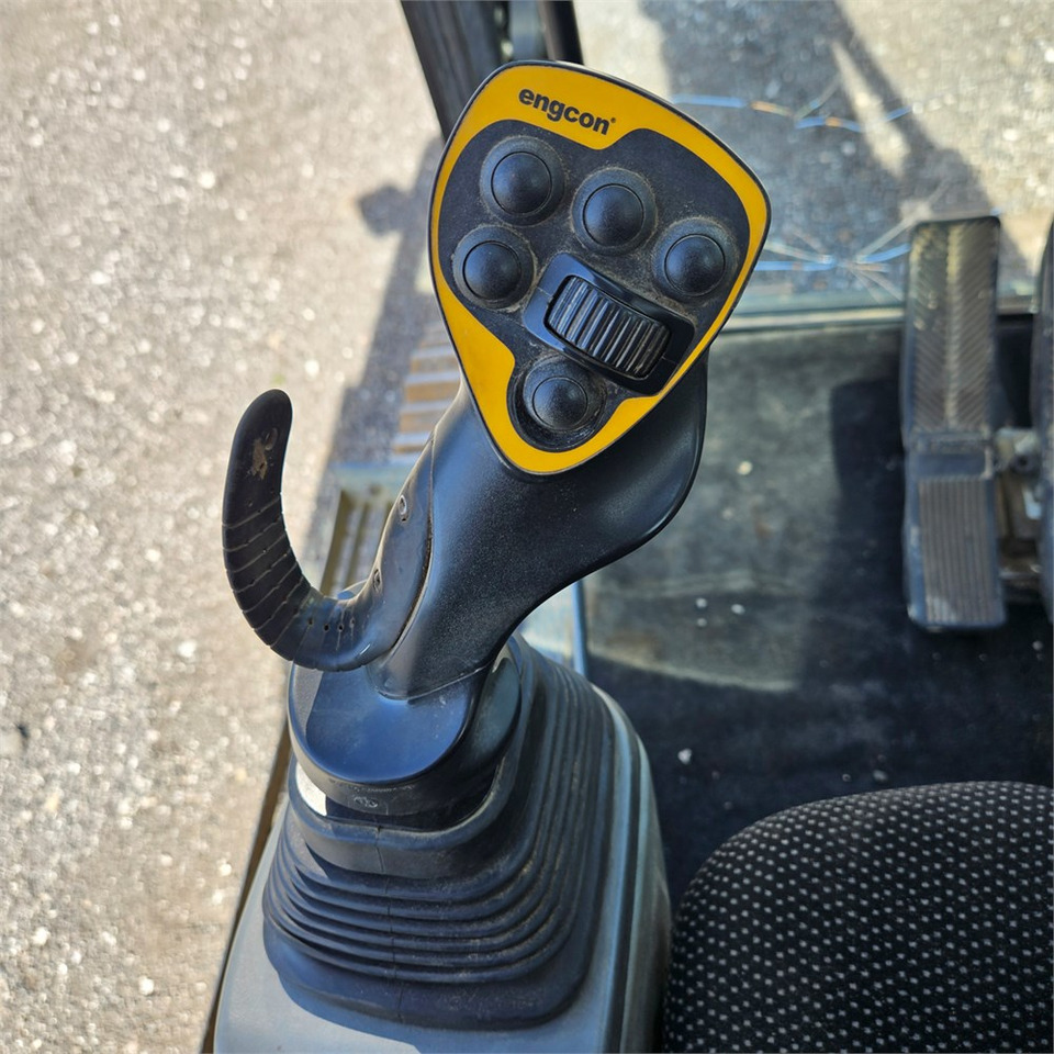 Pelle sur chenille Liebherr R926 LC: photos 12