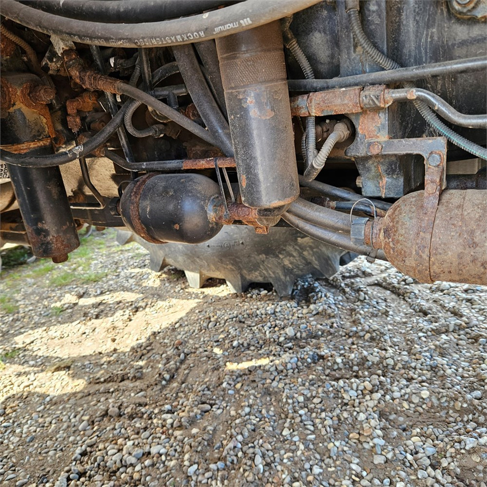 Tracteur agricole Massey Ferguson 6480 Dyna-6: photos 38