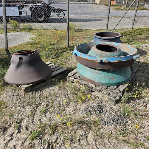 Metso GP300 - Concasseur à cône: photos 1 Metso GP300 - Concasseur à cône: photos 1