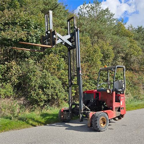 Moffett M5 25 - Chariot embarqué: photos 2 Moffett M5 25 - Chariot embarqué: photos 2