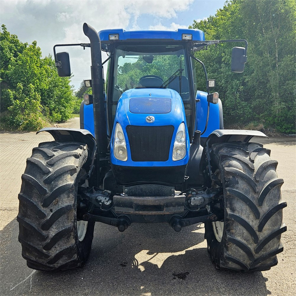 New Holland T7550 en crédit-bail New Holland T7550: photos 8 New Holland T7550 en crédit-bail New Holland T7550: photos 8