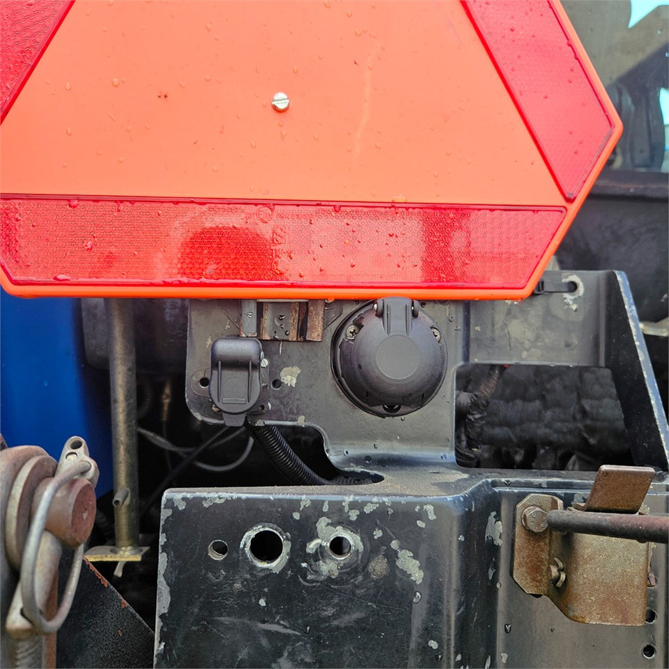 New Holland T7550 en crédit-bail New Holland T7550: photos 32 New Holland T7550 en crédit-bail New Holland T7550: photos 32