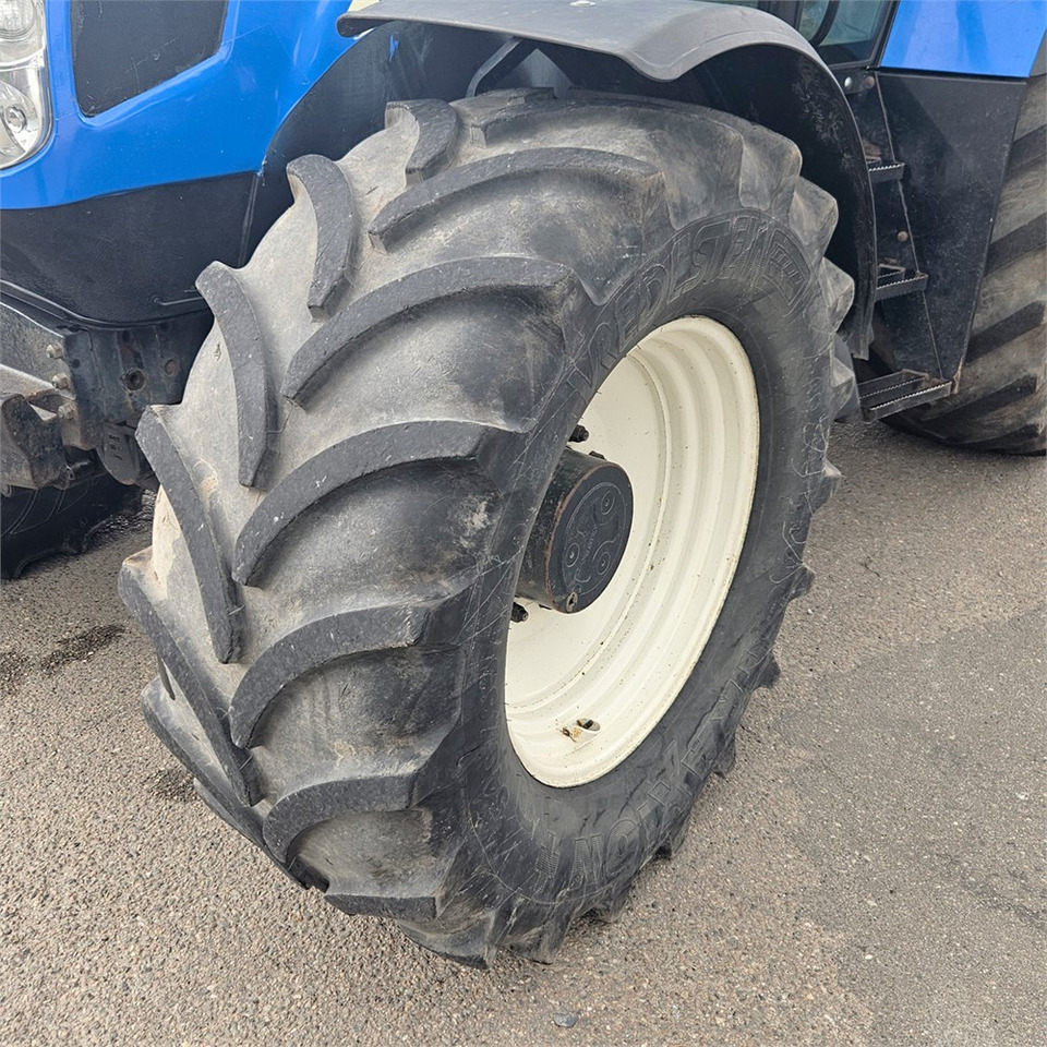 New Holland T7550 en crédit-bail New Holland T7550: photos 48 New Holland T7550 en crédit-bail New Holland T7550: photos 48
