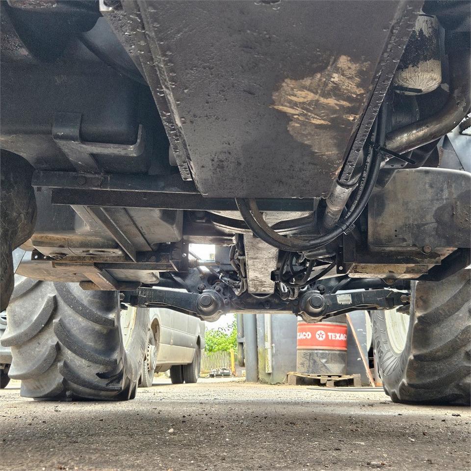 New Holland T7550 en crédit-bail New Holland T7550: photos 46 New Holland T7550 en crédit-bail New Holland T7550: photos 46