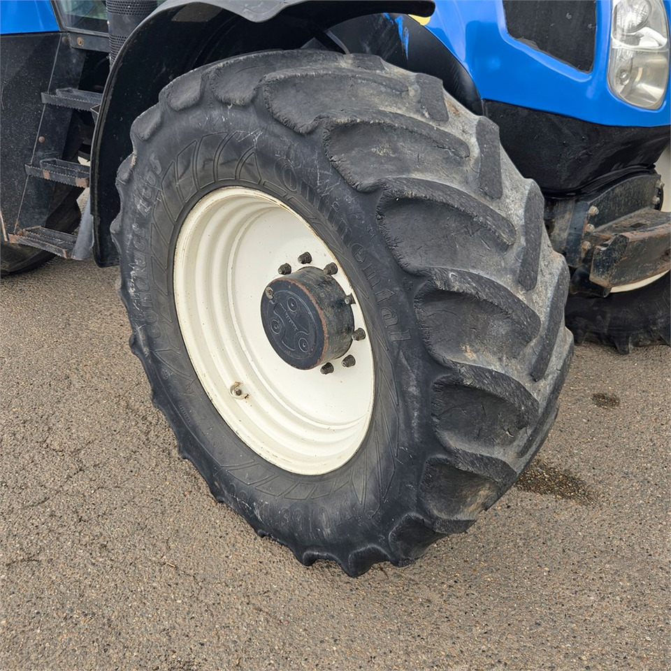 New Holland T7550 en crédit-bail New Holland T7550: photos 50 New Holland T7550 en crédit-bail New Holland T7550: photos 50