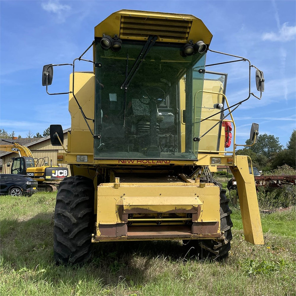 New Holland TX 30 en crédit-bail New Holland TX 30: photos 12