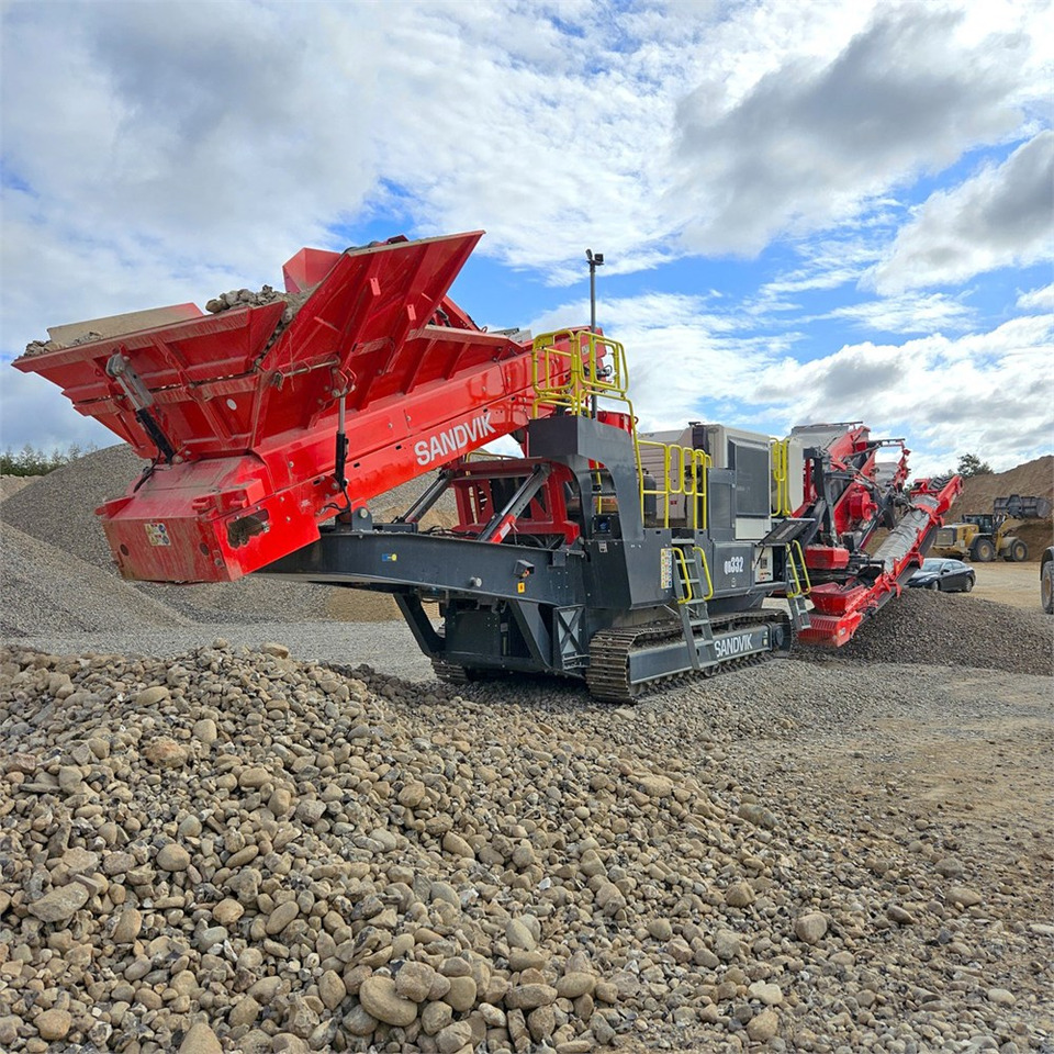 Sandvik QH332 - Concasseur à cône: photos 5 Sandvik QH332 - Concasseur à cône: photos 5