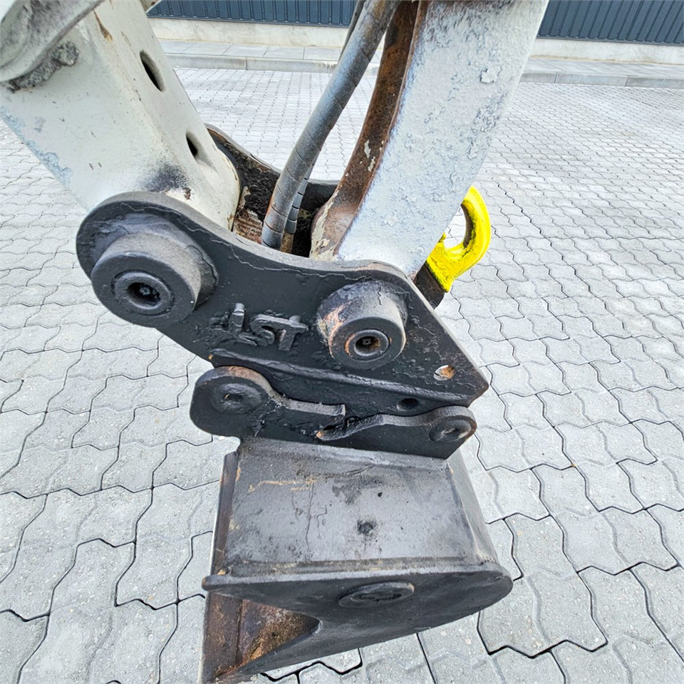Mini pelle Takeuchi TB216: photos 21