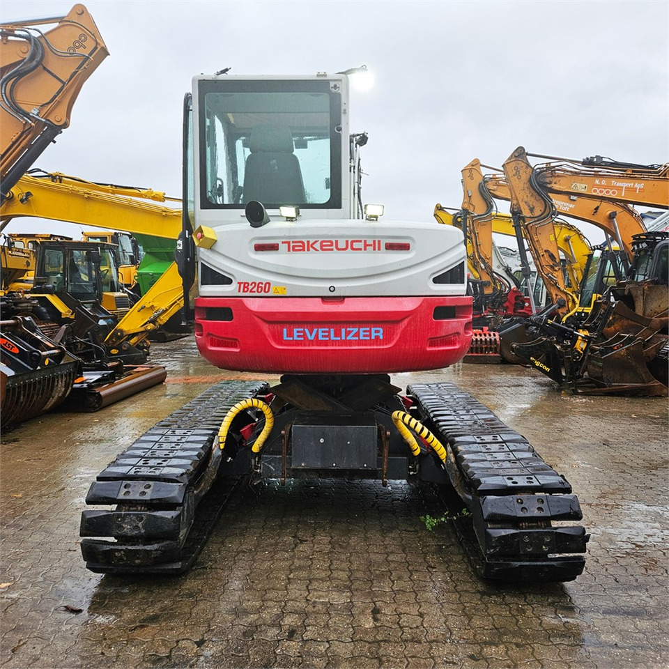 Takeuchi TB260 - Pelle sur chenille: photos 5 Takeuchi TB260 - Pelle sur chenille: photos 5