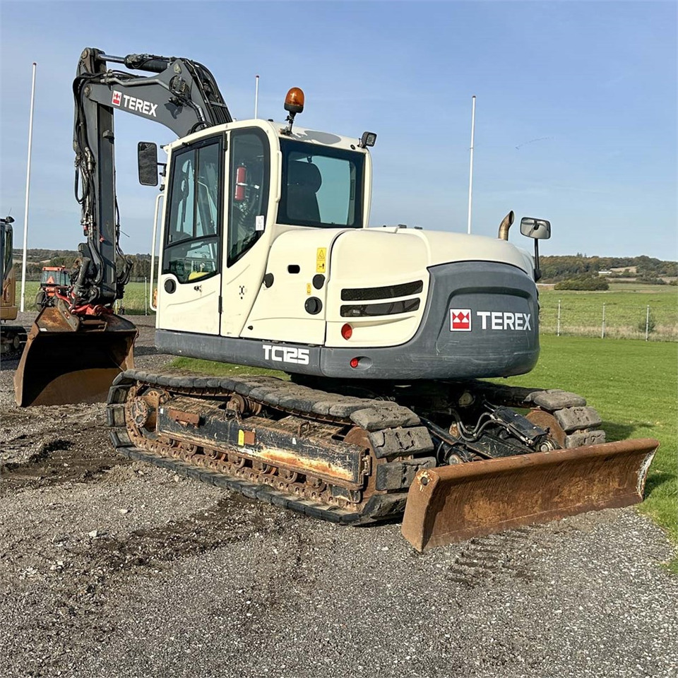 Terex TC 125 - Pelle sur chenille: photos 4 Terex TC 125 - Pelle sur chenille: photos 4