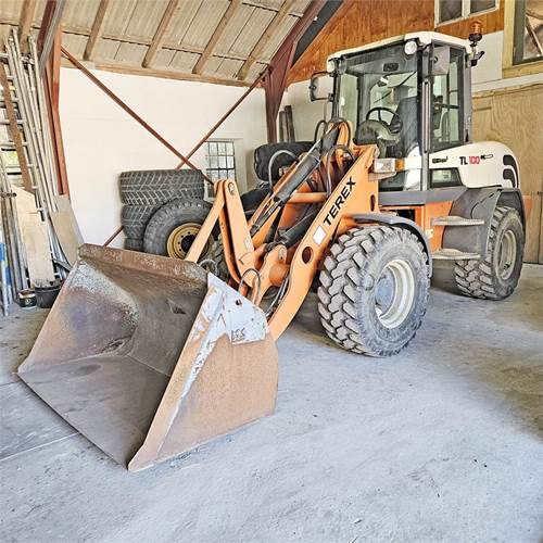 Terex TL100 - Chargeuse sur pneus: photos 2 Terex TL100 - Chargeuse sur pneus: photos 2