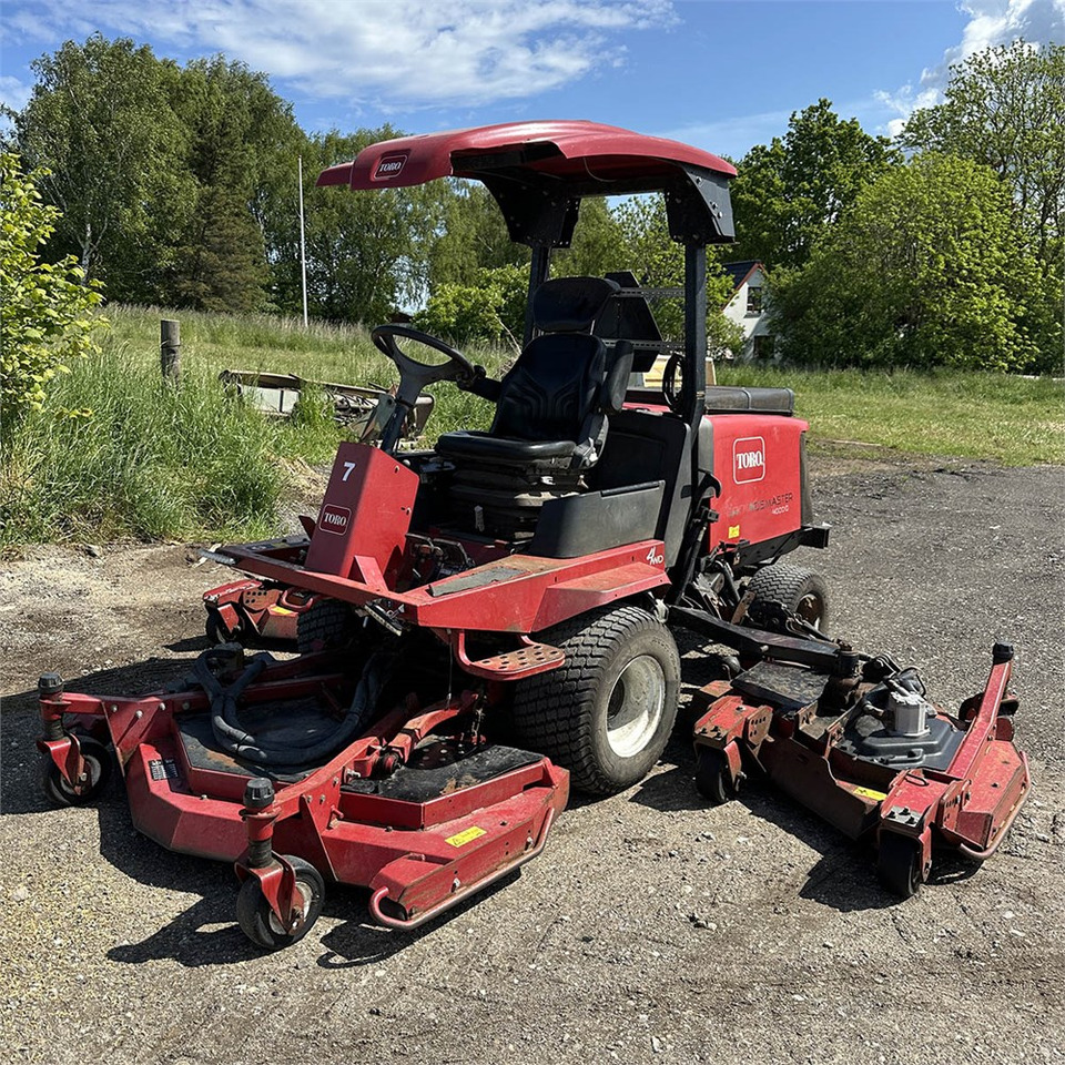 Toro Groundsmaster 4000-D - Motofaucheuse: photos 2 Toro Groundsmaster 4000-D - Motofaucheuse: photos 2