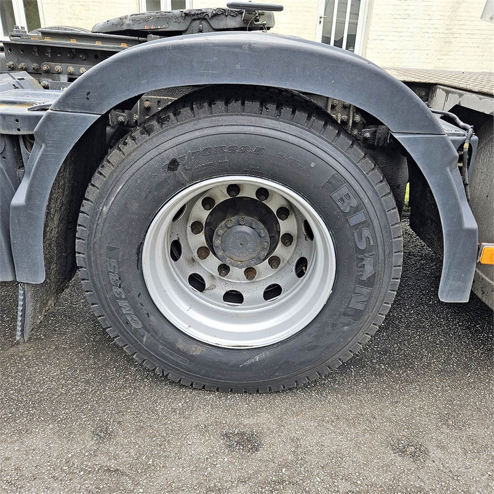 Tracteur routier Renault T High 520 DTIM: photos 40 Tracteur routier Renault T High 520 DTIM: photos 40