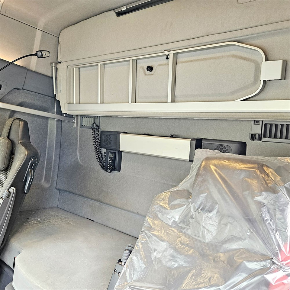 Tracteur routier Renault T High 520 DTIM: photos 14 Tracteur routier Renault T High 520 DTIM: photos 14