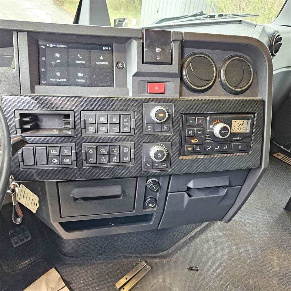 Tracteur routier Renault T High 520 DTIM: photos 17 Tracteur routier Renault T High 520 DTIM: photos 17