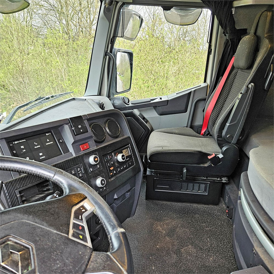 Tracteur routier Renault T High 520 DTIM: photos 13 Tracteur routier Renault T High 520 DTIM: photos 13