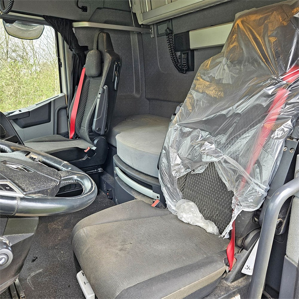 Tracteur routier Renault T High 520 DTIM: photos 11 Tracteur routier Renault T High 520 DTIM: photos 11