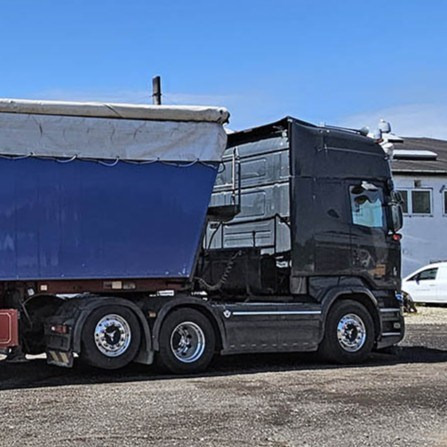 Scania V8 PGR 730 - Tracteur routier: photos 4 Scania V8 PGR 730 - Tracteur routier: photos 4