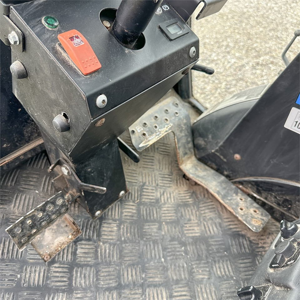 Véhicule de voirie/ Spécial Kärcher MIC 34C Professioal: photos 20