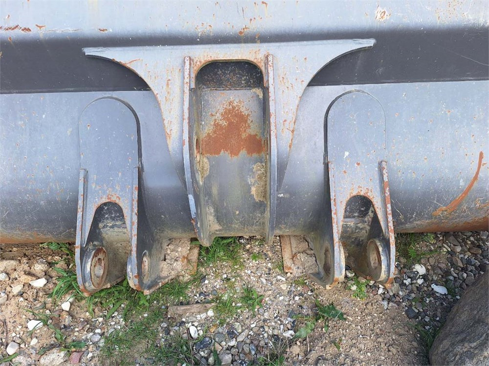 Volvo 6,1m3 - Godet pour chargeur pour Engins de chantier: photos 5 Volvo 6,1m3 - Godet pour chargeur pour Engins de chantier: photos 5