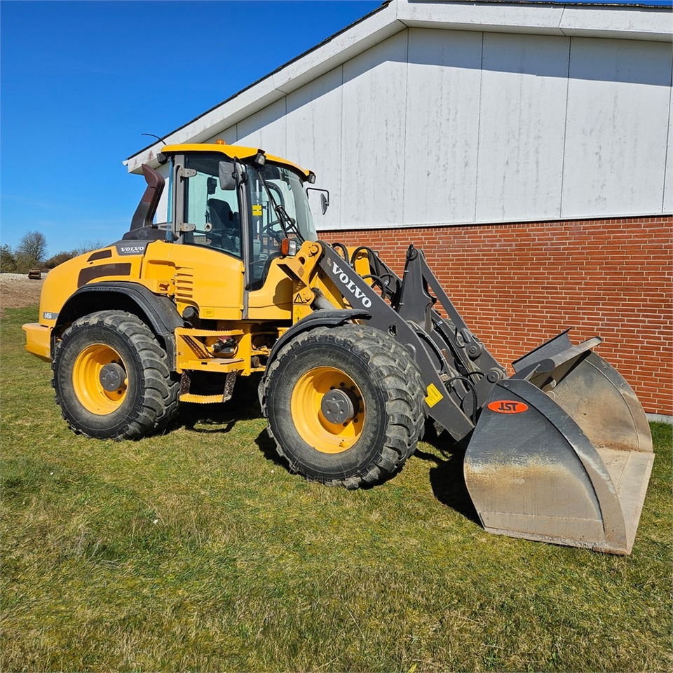 Volvo L45 G - Chargeuse sur pneus: photos 1 Volvo L45 G - Chargeuse sur pneus: photos 1