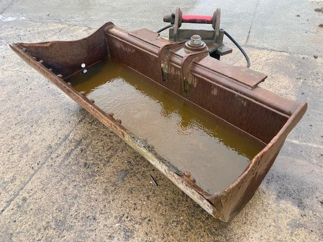 ARDEN EQUIPMENT 1M80 - Godet pour pelle: photos 2 ARDEN EQUIPMENT 1M80 - Godet pour pelle: photos 2