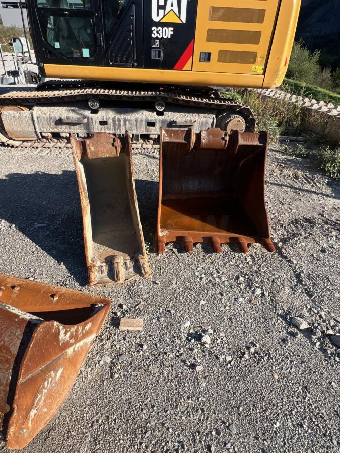 KATO HD 514MR-7 - Pelle sur chenille: photos 5 KATO HD 514MR-7 - Pelle sur chenille: photos 5