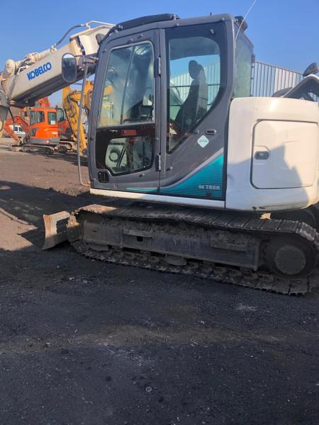 Kobelco SK 75SR-3E - Mini pelle: photos 5 Kobelco SK 75SR-3E - Mini pelle: photos 5