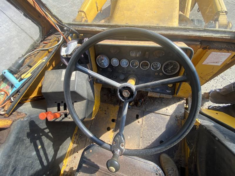 Tractopelle Massey Ferguson MF 500BII: photos 8