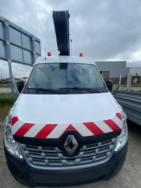 Renault Master - Camion avec nacelle: photos 2 Renault Master - Camion avec nacelle: photos 2