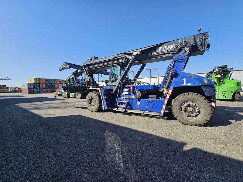 Kalmar DRG420-60S5 - Reach stacker: photos 4 Kalmar DRG420-60S5 - Reach stacker: photos 4