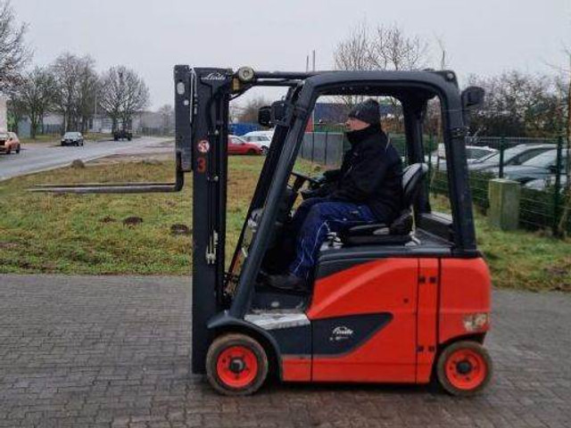Linde E16PH - Chariot élévateur électrique: photos 2 Linde E16PH - Chariot élévateur électrique: photos 2