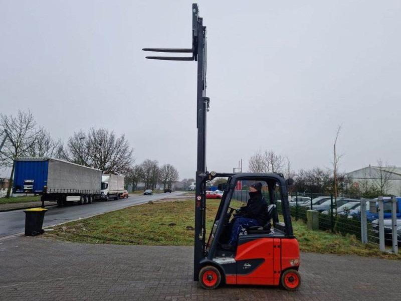 Linde E16PH - Chariot élévateur électrique: photos 3 Linde E16PH - Chariot élévateur électrique: photos 3