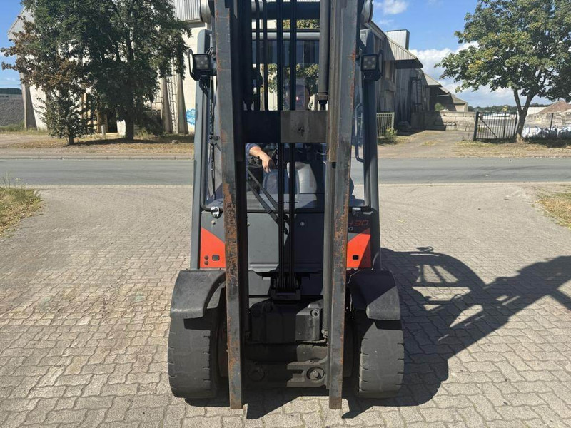 Chariot élévateur diesel Linde H30D-02: photos 8 Chariot élévateur diesel Linde H30D-02: photos 8