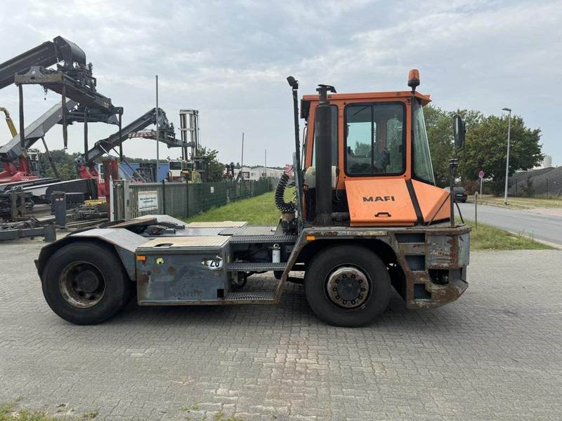 Mafi MT36 4x4DL - Tracteur portuaire: photos 2 Mafi MT36 4x4DL - Tracteur portuaire: photos 2