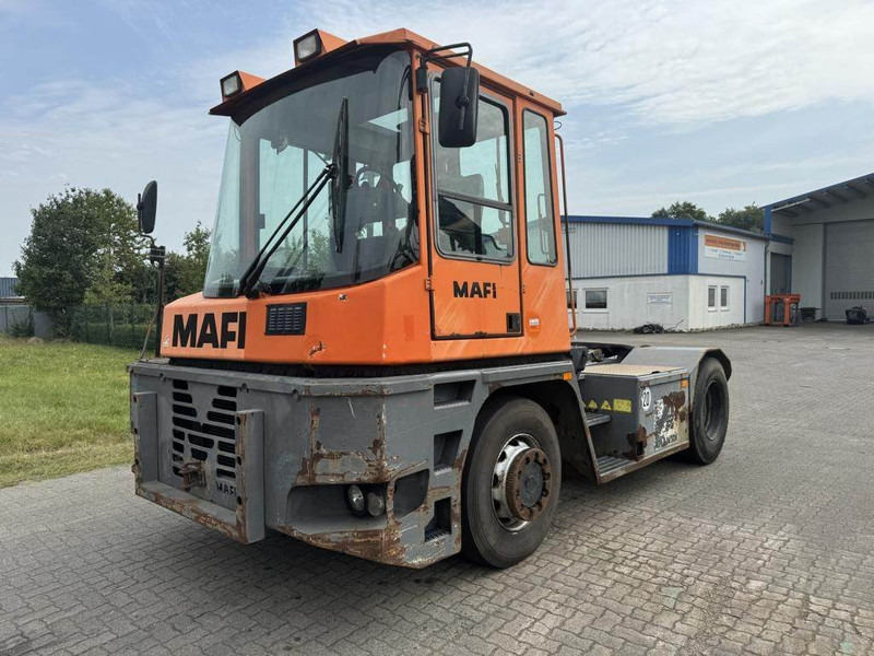 Mafi MT36 4x4DL - Tracteur portuaire: photos 3 Mafi MT36 4x4DL - Tracteur portuaire: photos 3