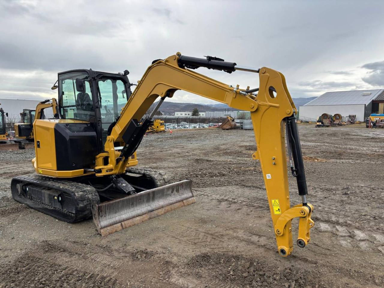 CAT 305 - Pelle sur chenille: photos 1 CAT 305 - Pelle sur chenille: photos 1