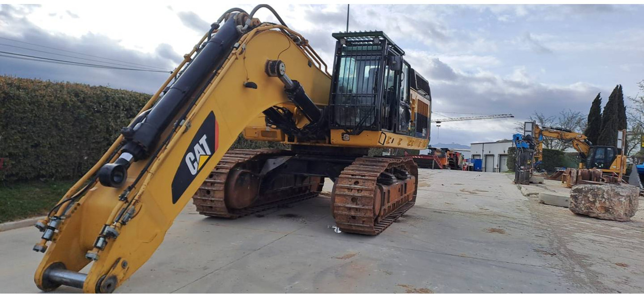 CAT 374D - Pelle sur chenille: photos 5 CAT 374D - Pelle sur chenille: photos 5