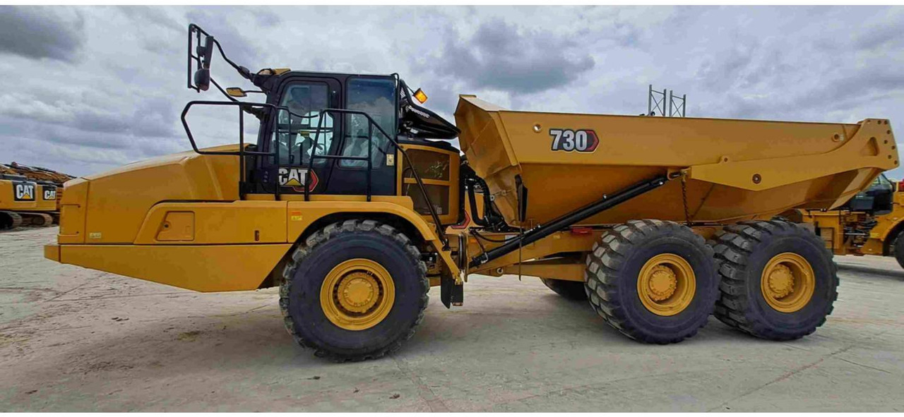 Tombereau articulé CAT 730: photos 25